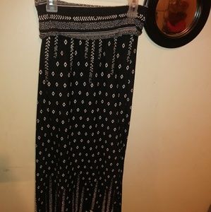 Long black & white patterned maxi skirt
